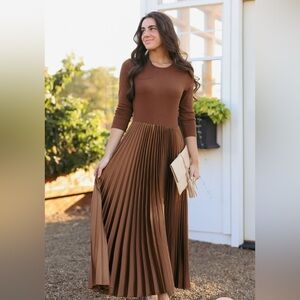 Dainty Jewells Memorable Moments Dress NWOT